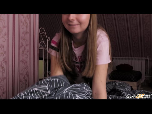 ❤️ Blondie duboko siše svoju drugu prijateljicu i dobiva spermu u usta ☑ Seks video na bs.shufflesex.ru ❤